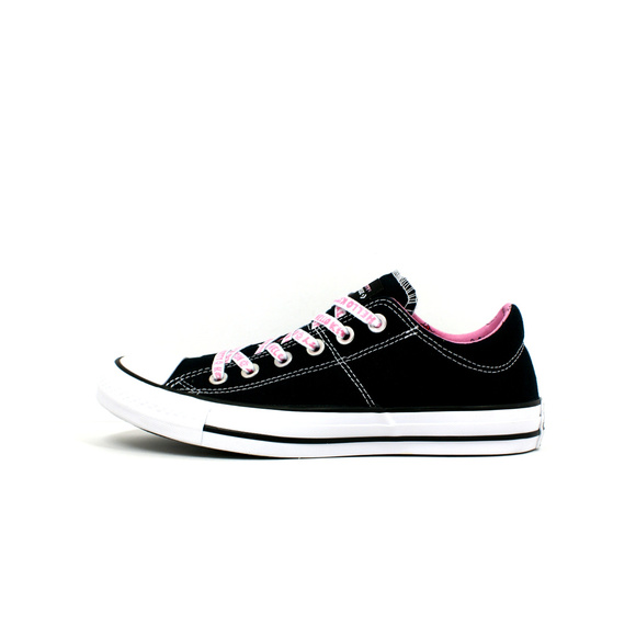 Converse X Hello Kitty Madison Low Top Sneaker NEW - Picture 4 of 8